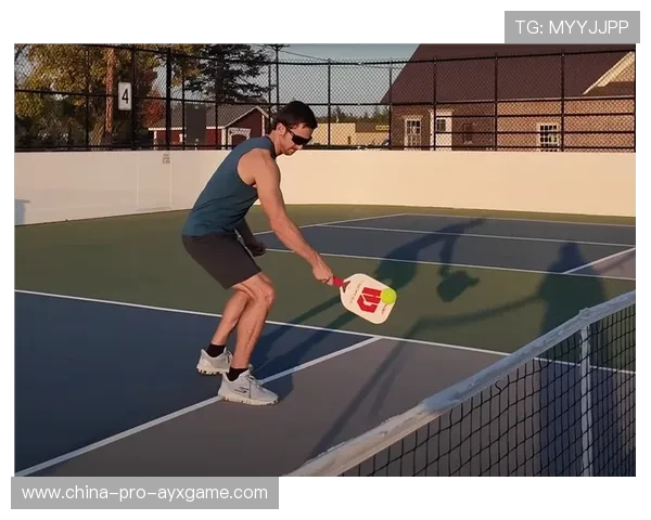 网球旋转球让对手脚滑:制胜窍门与实战技巧全揭秘